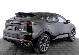 Подержанный автомобиль Changan UNI-K 2023 года (5 фото)