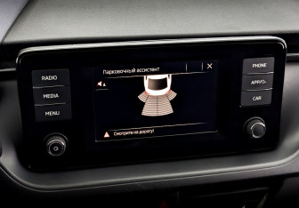 Подержанный автомобиль Skoda Rapid Liftback 2022 года (26 фото)