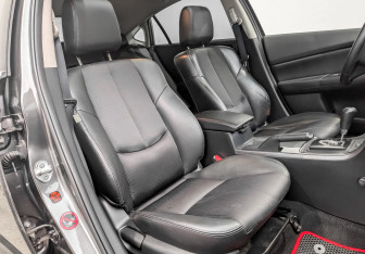 Подержанный автомобиль Mazda 6 Sedan 2011 года (23 фото)