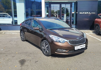 Подержанный автомобиль Kia Cerato Sedan 2016 года (3 фото)