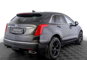 Подержанный автомобиль Cadillac XT5 2018 года (5 фото)
