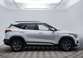 Подержанный автомобиль Kia Seltos 2020 года (6 фото)