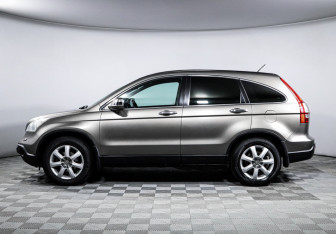 Подержанный автомобиль Honda CR-V 2008 года (8 фото)