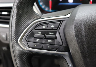 Подержанный автомобиль Chevrolet Captiva 2022 года (17 фото)