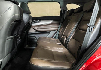 Подержанный автомобиль Chery Tiggo 8 Pro 2021 года (10 фото)