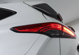 Подержанный автомобиль Toyota Highlander 2023 года (8 фото)