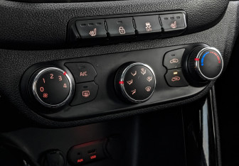 Подержанный автомобиль Kia Ceed Hatchback 2014 года (21 фото)