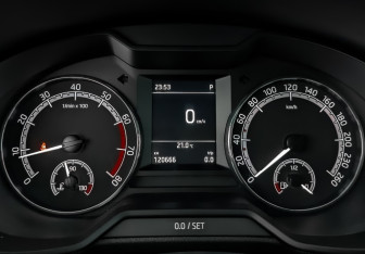 Подержанный автомобиль Skoda Octavia Liftback 2018 года (16 фото)