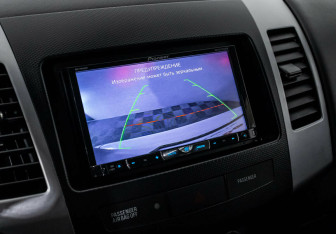 Подержанный автомобиль Mitsubishi Outlander 2012 года (9 фото)