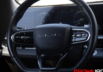 Подержанный автомобиль Chery Arrizo 8 2023 года (11 фото)