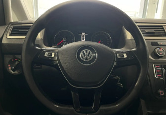 Подержанный автомобиль Volkswagen Caddy Compactvan 2016 года (14 фото)