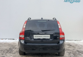 Подержанный автомобиль Volvo V50 2006 года (6 фото)