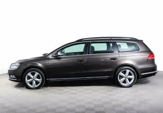 Подержанный автомобиль Volkswagen Passat Wagon 2014 года (3 фото)