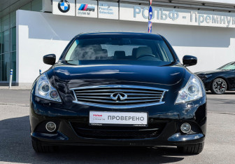 Подержанный автомобиль Infiniti G Sedan 2013 года (2 фото)