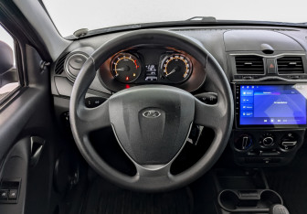 Подержанный автомобиль LADA (ВАЗ) Granta Wagon 2019 года (21 фото)