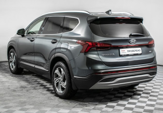 Подержанный автомобиль Hyundai Santa Fe 2023 года (7 фото)