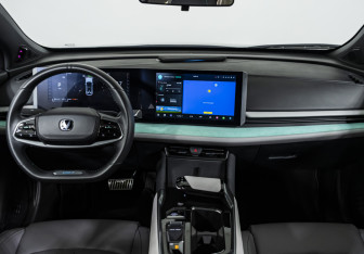 Подержанный автомобиль Changan UNI-T 2023 года (13 фото)