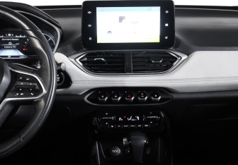 Подержанный автомобиль Chevrolet Captiva 2022 года (13 фото)