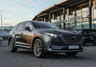 Подержанный автомобиль Mazda CX-9 2018 года (3 фото)