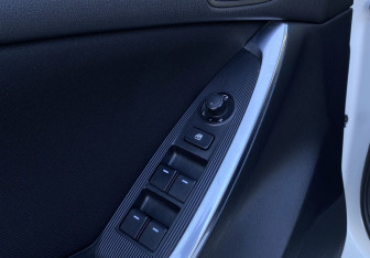 Подержанный автомобиль Mazda CX-5 2013 года (18 фото)