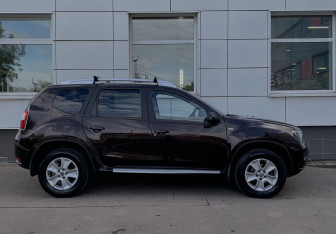 Подержанный автомобиль Nissan Terrano 2020 года (7 фото)