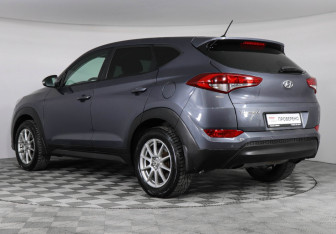 Подержанный автомобиль Hyundai Tucson 2016 года (7 фото)