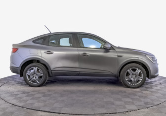 Подержанный автомобиль Renault Arkana 2021 года (4 фото)