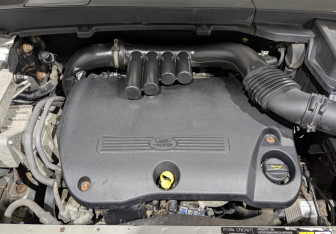 Подержанный автомобиль Land Rover Freelander 2010 года (9 фото)