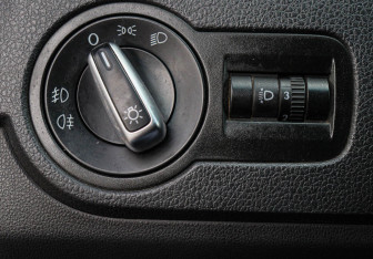 Подержанный автомобиль Volkswagen Polo Sedan 2012 года (15 фото)
