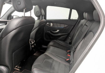 Подержанный автомобиль Mercedes-Benz GLC AMG 2017 года (12 фото)