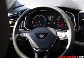Подержанный автомобиль Jetta VS7 2022 года (12 фото)