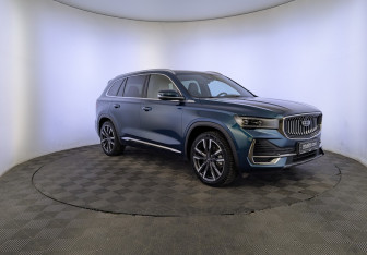 Подержанный автомобиль Geely Monjaro 2024 года (3 фото)