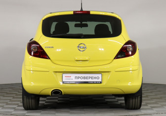 Подержанный автомобиль Opel Corsa 2011 года (6 фото)