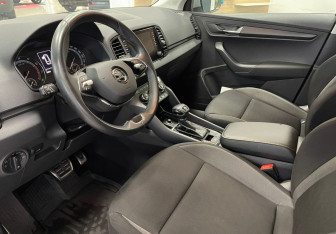 Подержанный автомобиль Skoda Karoq 2021 года (12 фото)