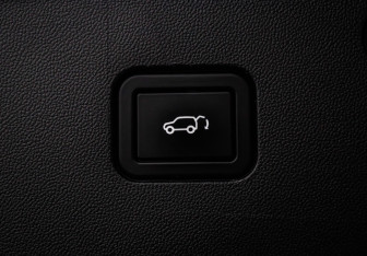 Подержанный автомобиль Changan UNI-K 2023 года (14 фото)