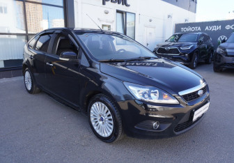 Подержанный автомобиль Ford Focus Hatchback 2010 года (3 фото)