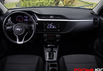 Подержанный автомобиль Kia Rio Sedan 2020 года (11 фото)