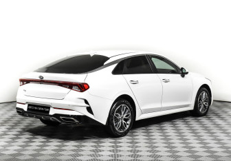 Подержанный автомобиль Kia K5 2020 года (5 фото)