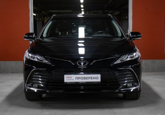 Подержанный автомобиль Toyota Camry Sedan 2023 года (2 фото)