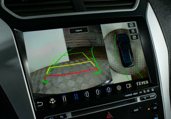 Подержанный автомобиль Ford Explorer 2014 года (11 фото)