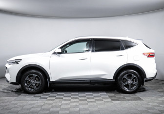 Подержанный автомобиль Haval F7 2023 года (8 фото)