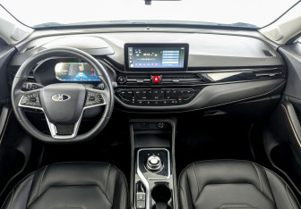 Подержанный автомобиль Москвич 3е 2023 года (14 фото)