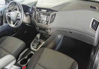 Подержанный автомобиль Hyundai Creta 2017 года (11 фото)