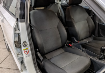 Подержанный автомобиль Skoda Rapid Liftback 2019 года (23 фото)