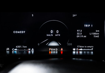 Подержанный автомобиль Lincoln Navigator 2021 года (11 фото)