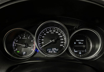 Подержанный автомобиль Mazda CX-5 2013 года (11 фото)