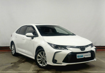 Подержанный автомобиль Toyota Corolla Hatchback 2023 года (3 фото)