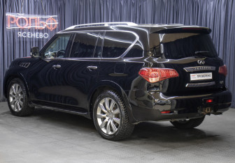 Подержанный автомобиль Infiniti QX56 2011 года (7 фото)