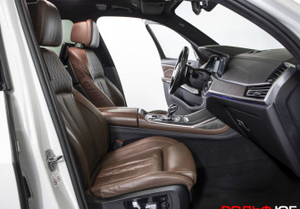 Подержанный автомобиль BMW X7 2019 года (19 фото)