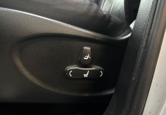 Подержанный автомобиль SsangYong Rexton 2011 года (21 фото)